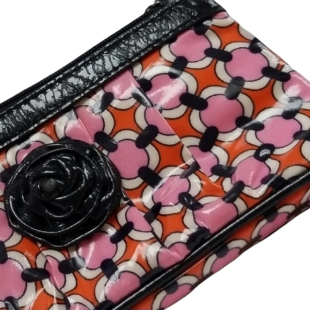 Vera Bradley Frill Geometric Wristlet - Picture 3 of 8